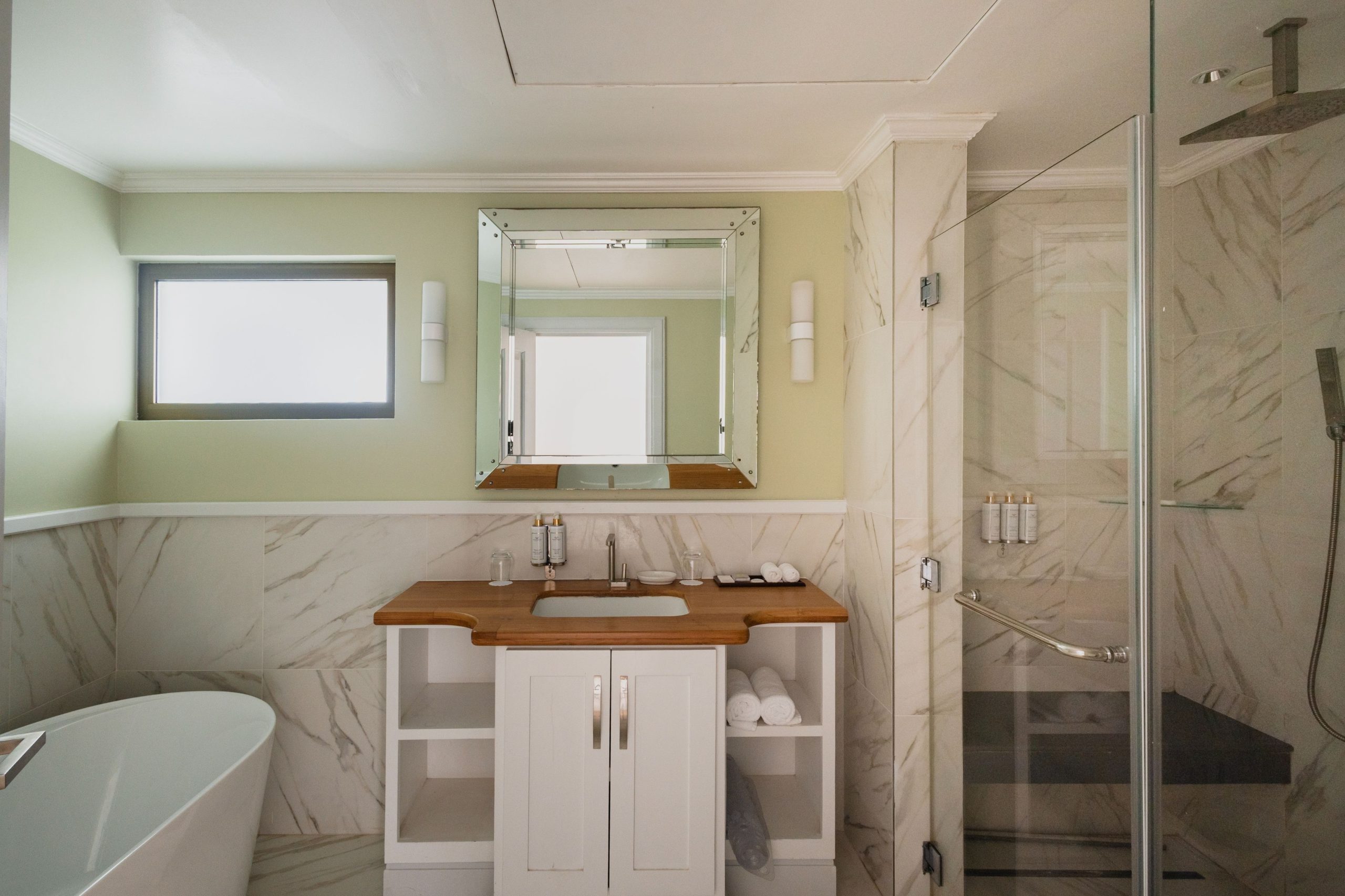 2 Bedroom ocean view bathroom 6 – March 2025 TC