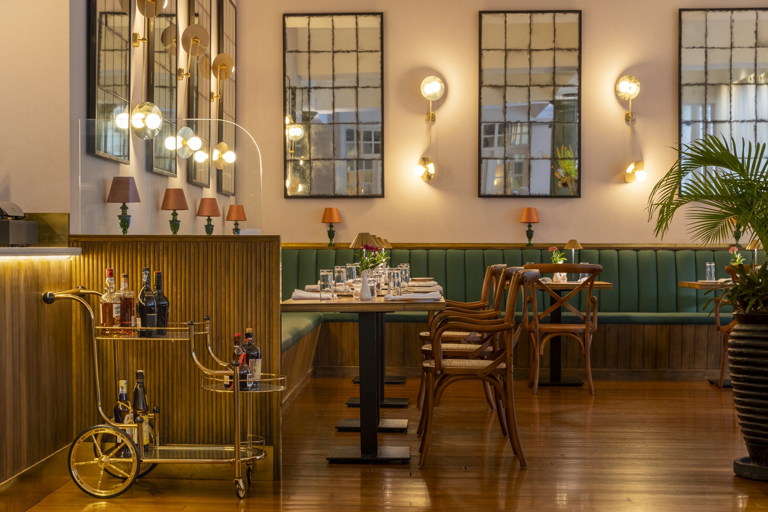 Brasserie Interior 3