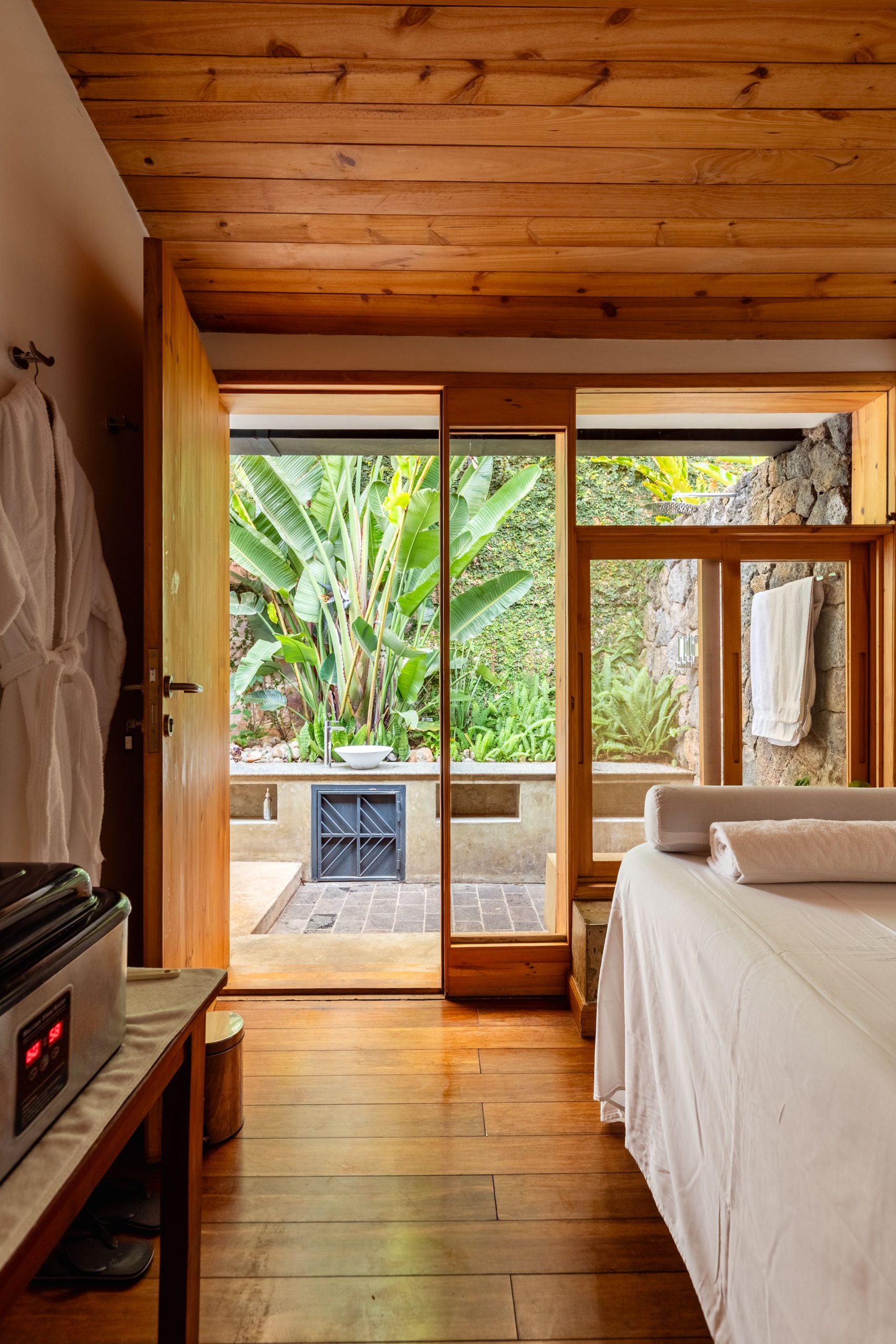 Spa Treatment Room 2 – 2025 TC (2)